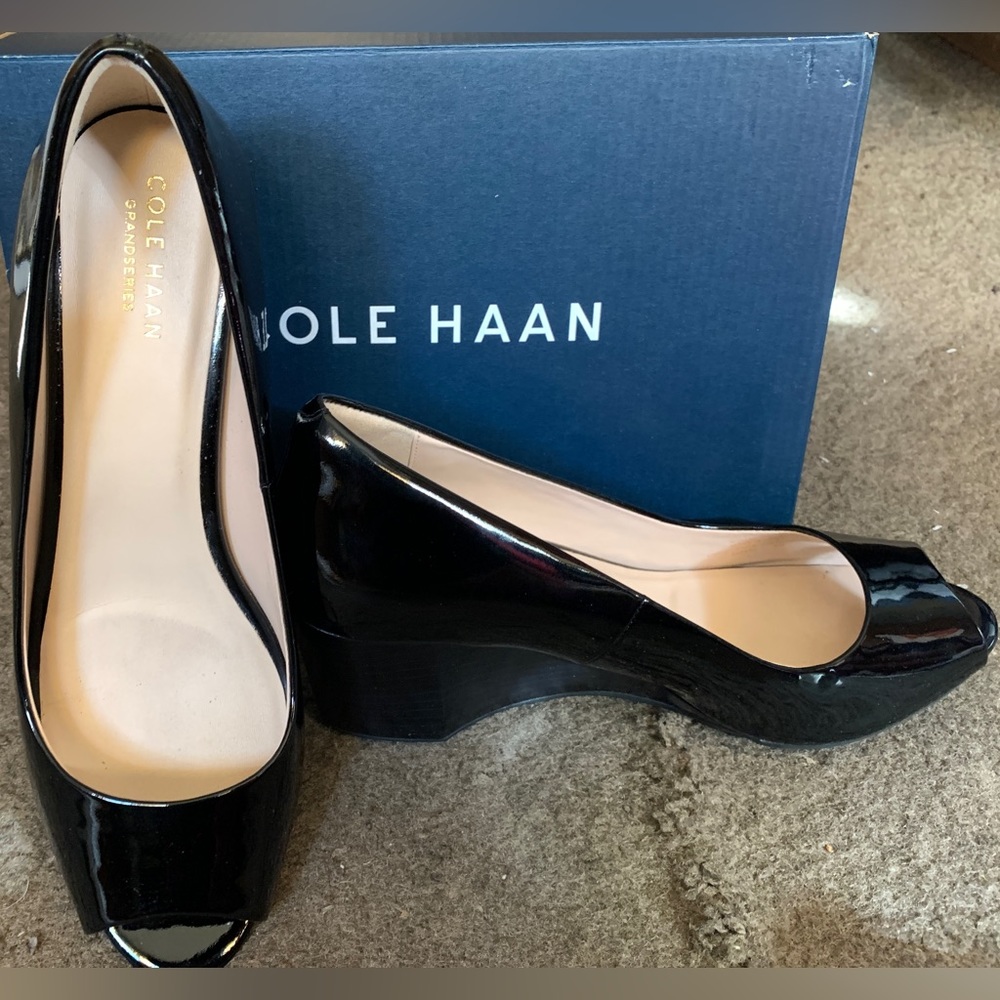 Patent Peep Toe